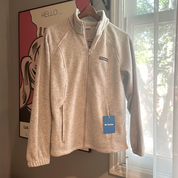 Columbia Jackets & Blazers - NWT Women’s Columbia Full Zip Light Gray Fleece Sz L